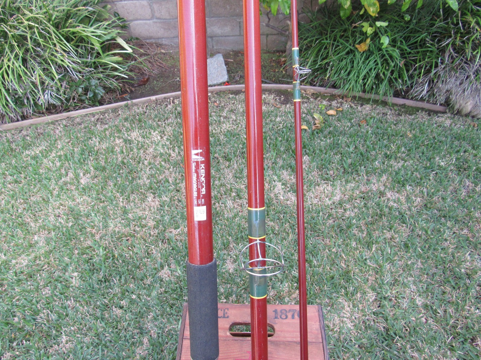 Vintage Kencor No. 315 Brown Tenlew Magnaglas 15′ Saltwater Surf Fishing Rod