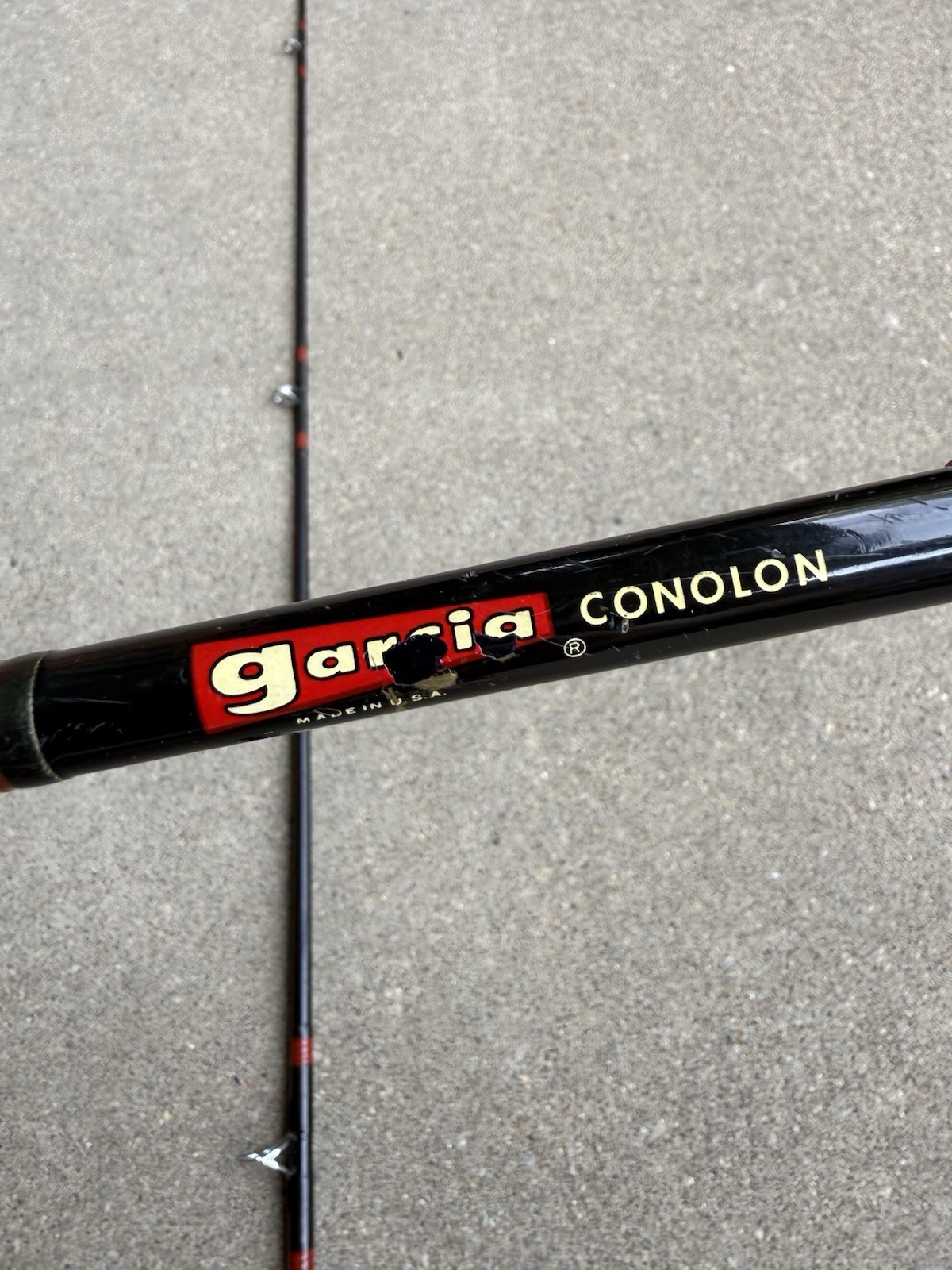 Garcia 2433 Medium Action Fishing Rod 6” (2 pcs) Fast Taper 8-20lb Line 28074