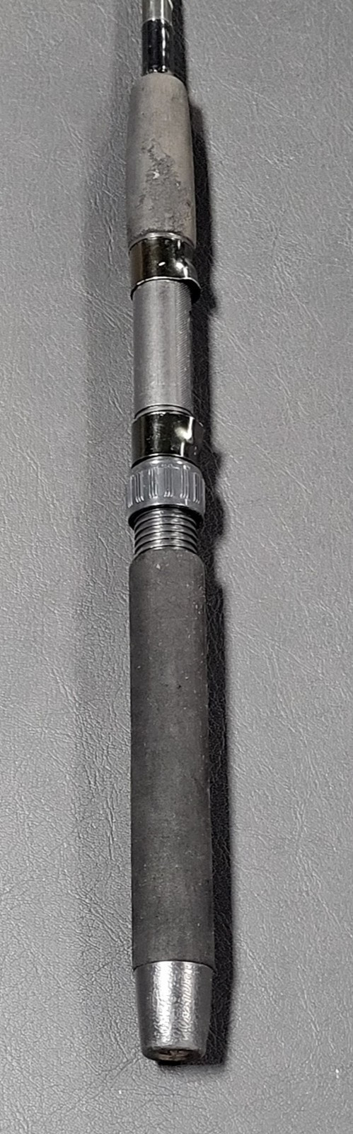 Shimano 6’ Spinning Rod, Model FX-2602A, 2-Piece, 5 Guides, Split Foam Grip, VG+