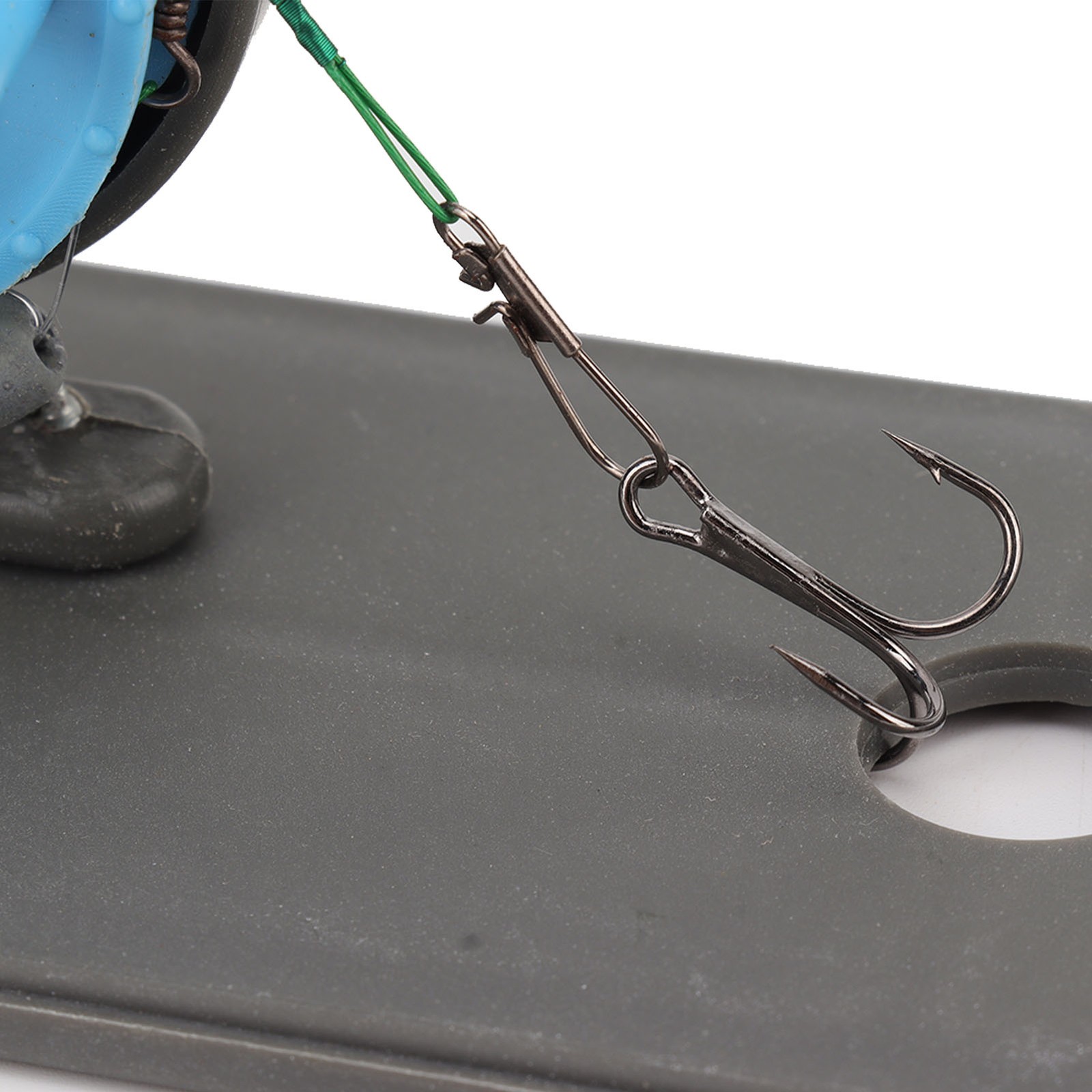 2pcs Ice Fishing Flag Rod Automatic Floating Portable Tip Up