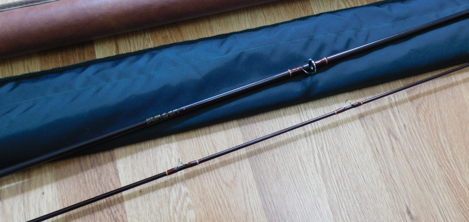 Fenwick GFF 908 HMG Graphite 2 Piece Fly Rod 9′ 4oz 8wt W/ Sock & Case