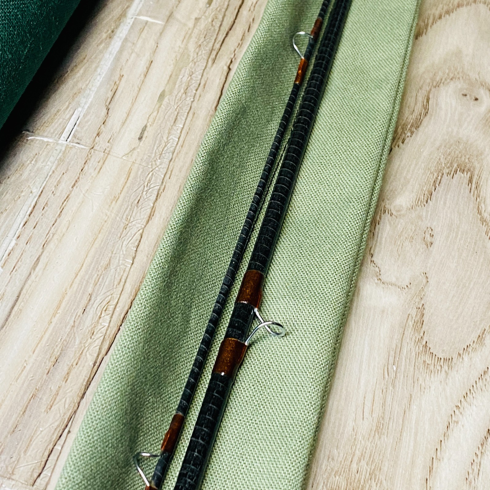 Orvis Superfine Seven Eleven 7’11” 4wt Fly rod w/Tube Socks (334