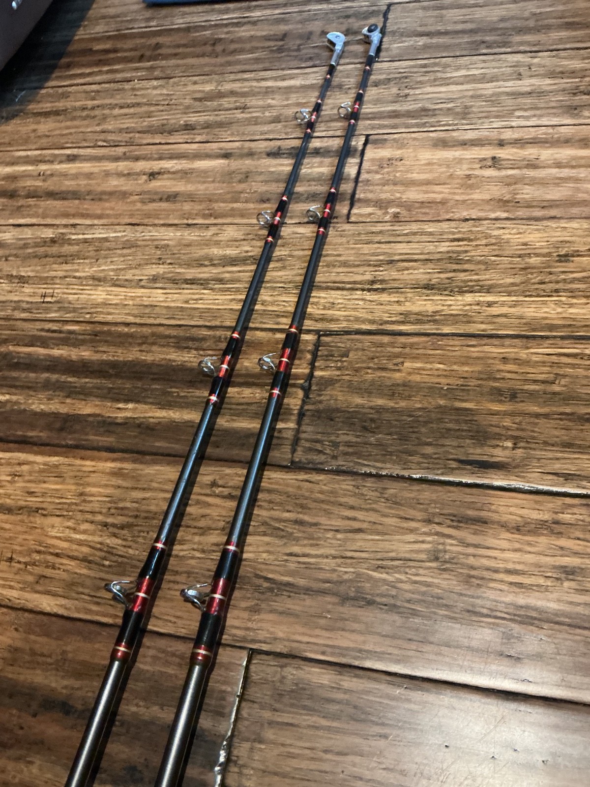 PENN SENATOR 4/0 6’6″30-50LB PENN SENATOR 3/0 6’6″20-40LB TROLLING RODS SET OF 2