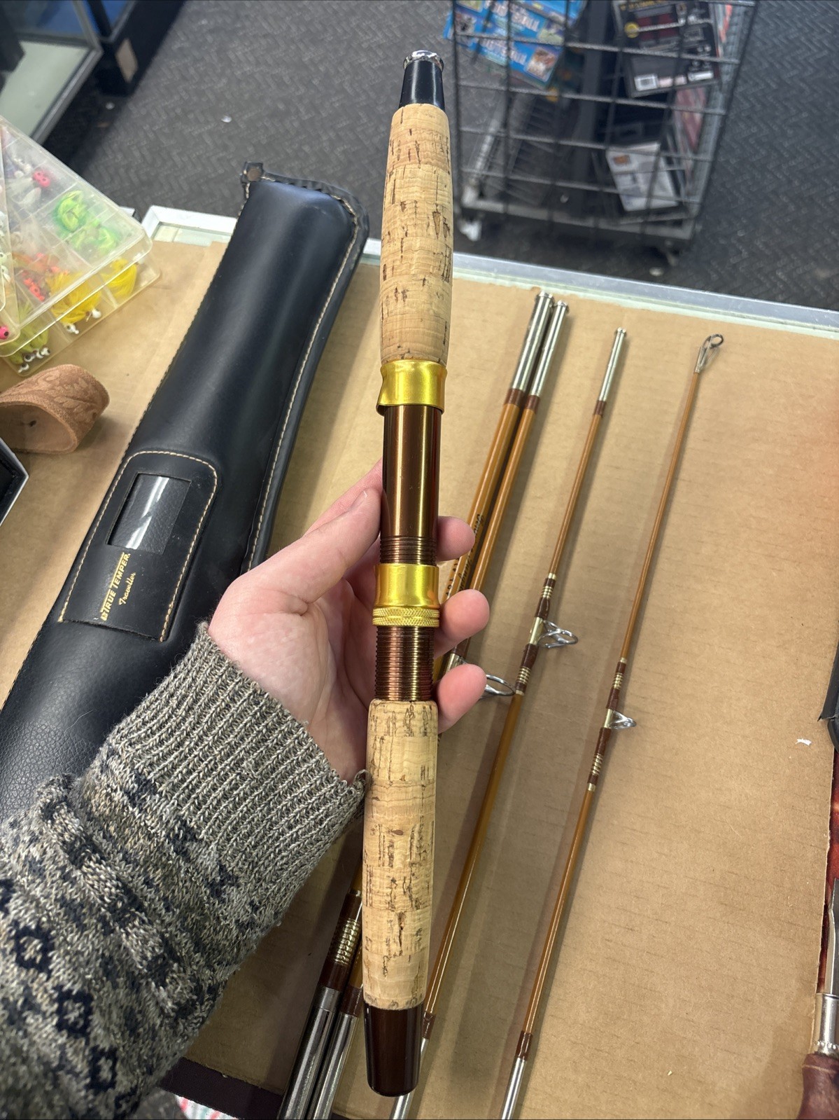 True Temper Rod 225T With Case Hardly Used