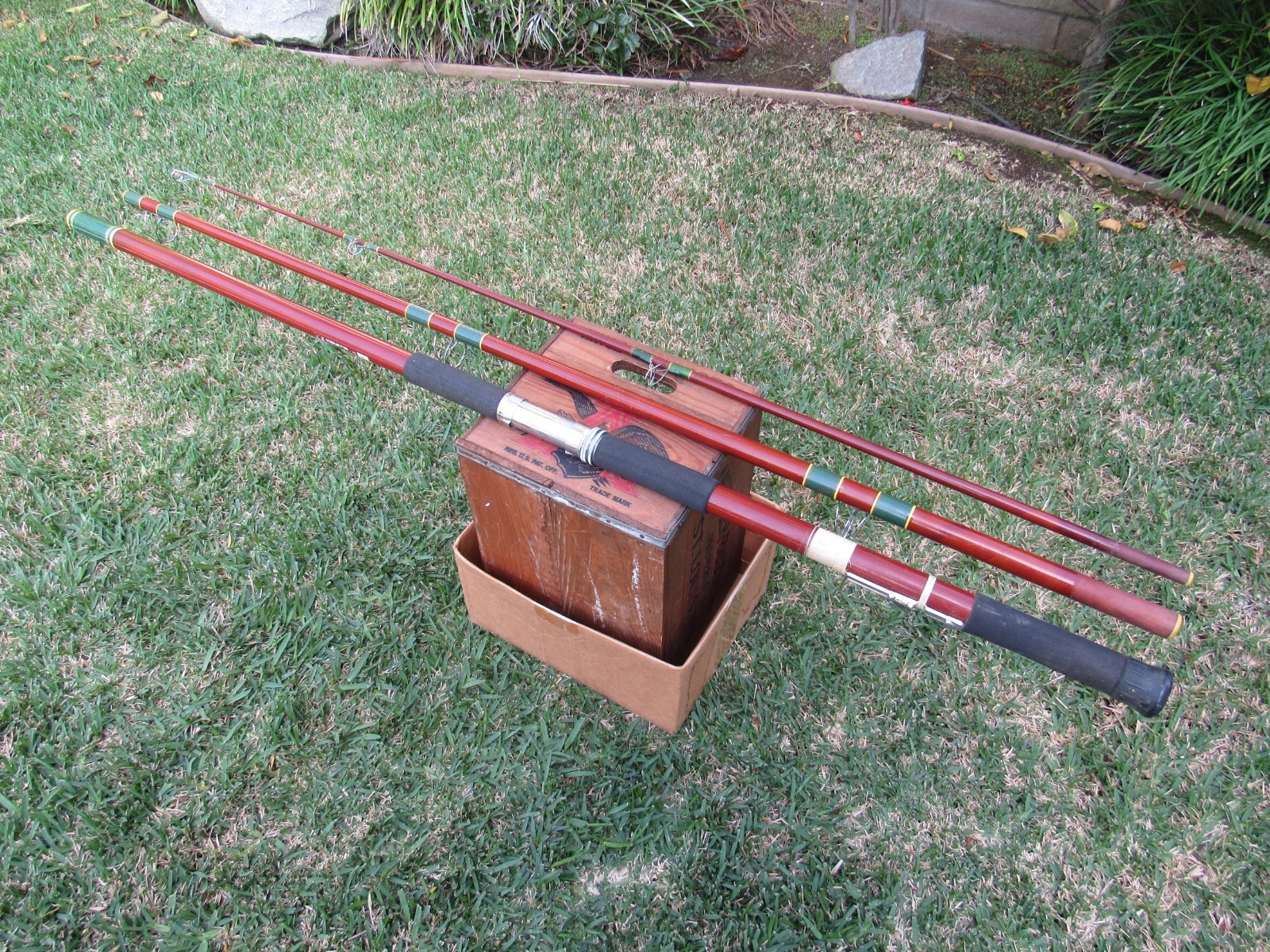 Vintage Kencor No. 315 Brown Tenlew Magnaglas 15′ Saltwater Surf Fishing Rod