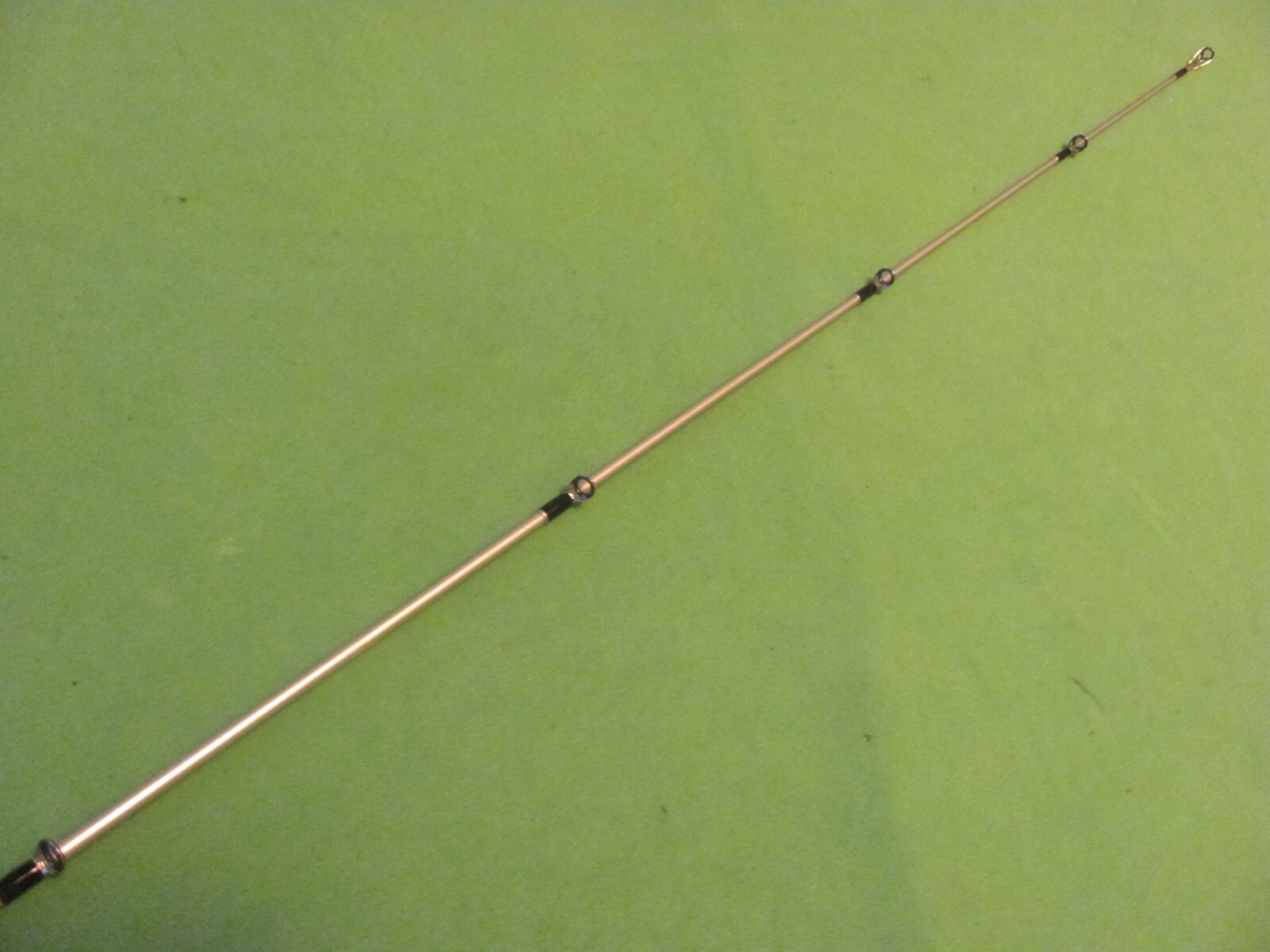 Abu Garcia Vanguard 40 Ton Graphite 7’0″ Med. Heavy Action Spinning 1-Piece Rod.