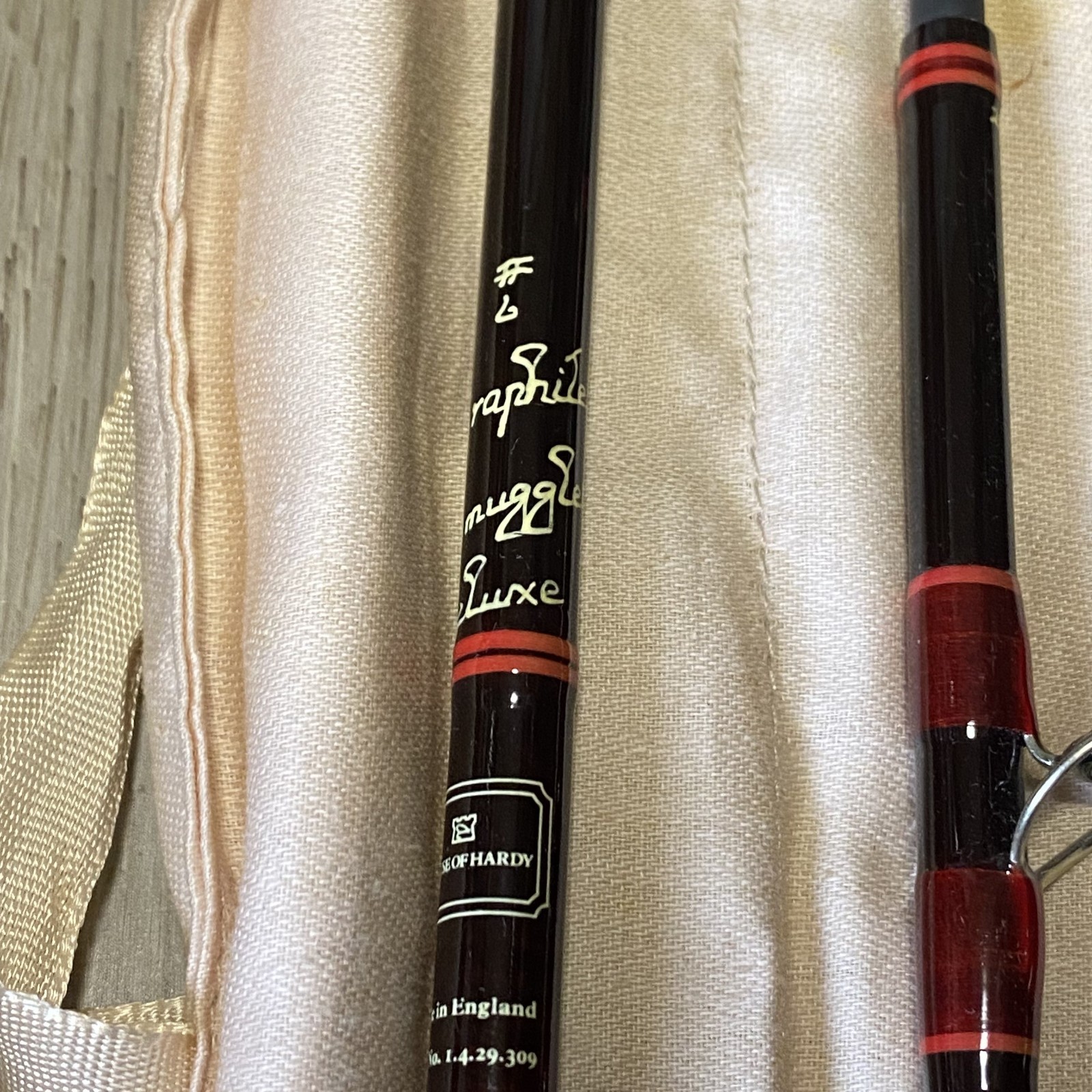 [Near Mint]Hardy Graphite Smuggler Deluxe #6 8’2″ Fly rod w/Sock Tube 7piece