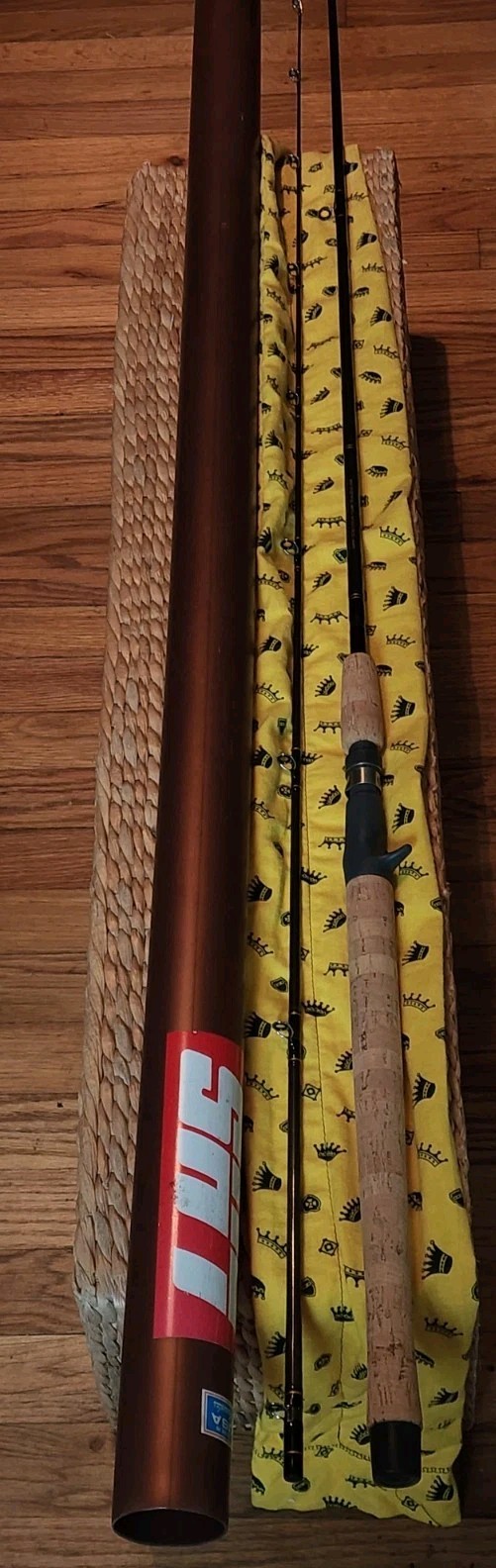 Rare New Lamiglas G1310T Medium Heavy 10-20lb 8’6″ 2pc Csting Rod USA +Sock&Tube