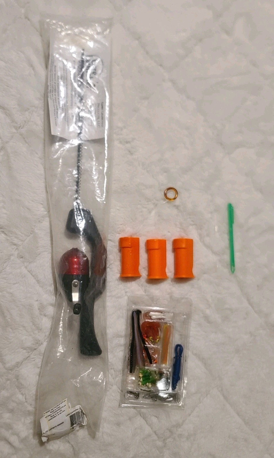 Chuck Woolery Lure Launcher Fishing Pole w/ Bobbers & Tackle Kit Spring Loaded