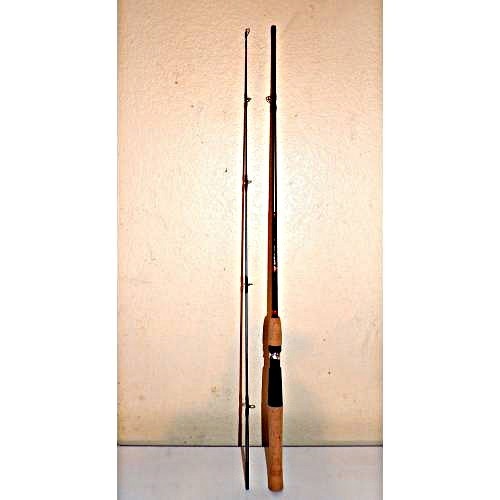 DAIWA D-FORCE MODEL # DWA562MC- 5’6′- 2pc. MEDIUM ACTION SPINCAST ROD + CASE