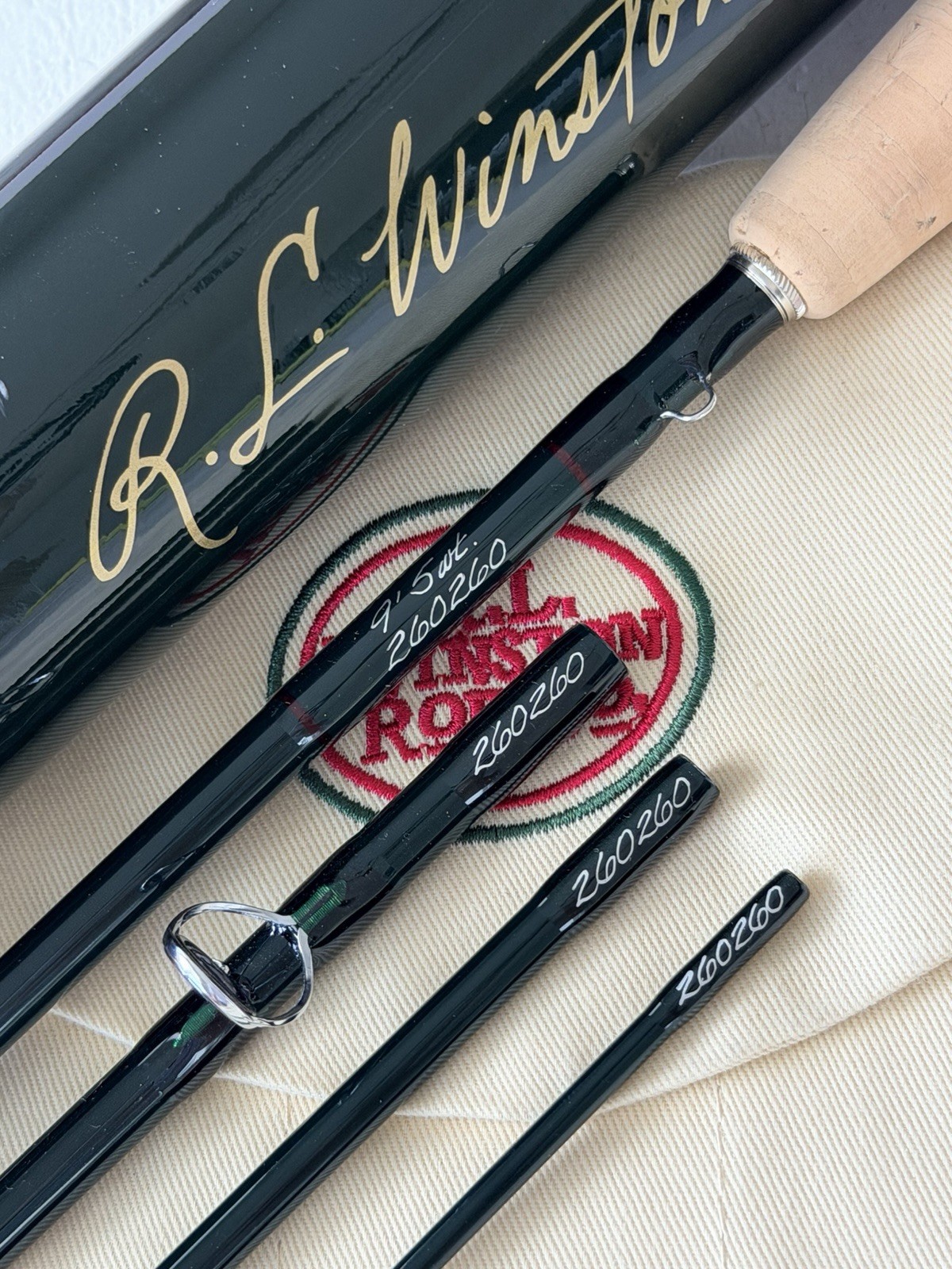 **BEAUTIFUL** 🔥 R L WINSTON PURE 2. 5wt. 9’ft~4pc FlyRod🔥~LEGENDARY~🔥