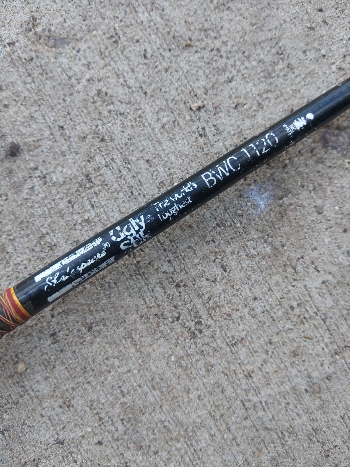 Vintage Shakespeare Ugly Stik BWC 1120 5′ 6″ 15-25lb w/ Trigger Grip.