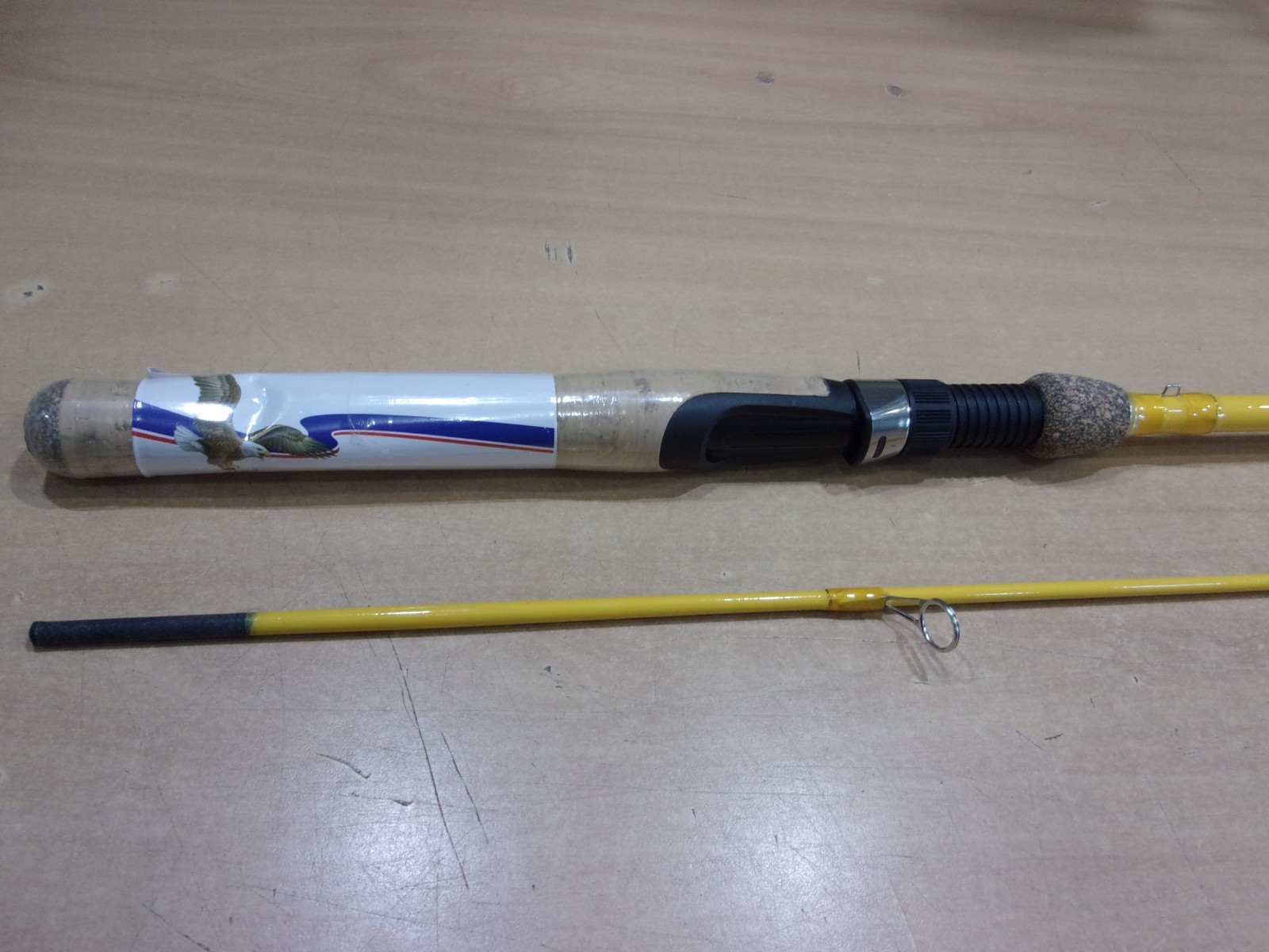 EAGLE CLAW FEATHERLIGHT SPINNING ROD 6 foot 6 inch length