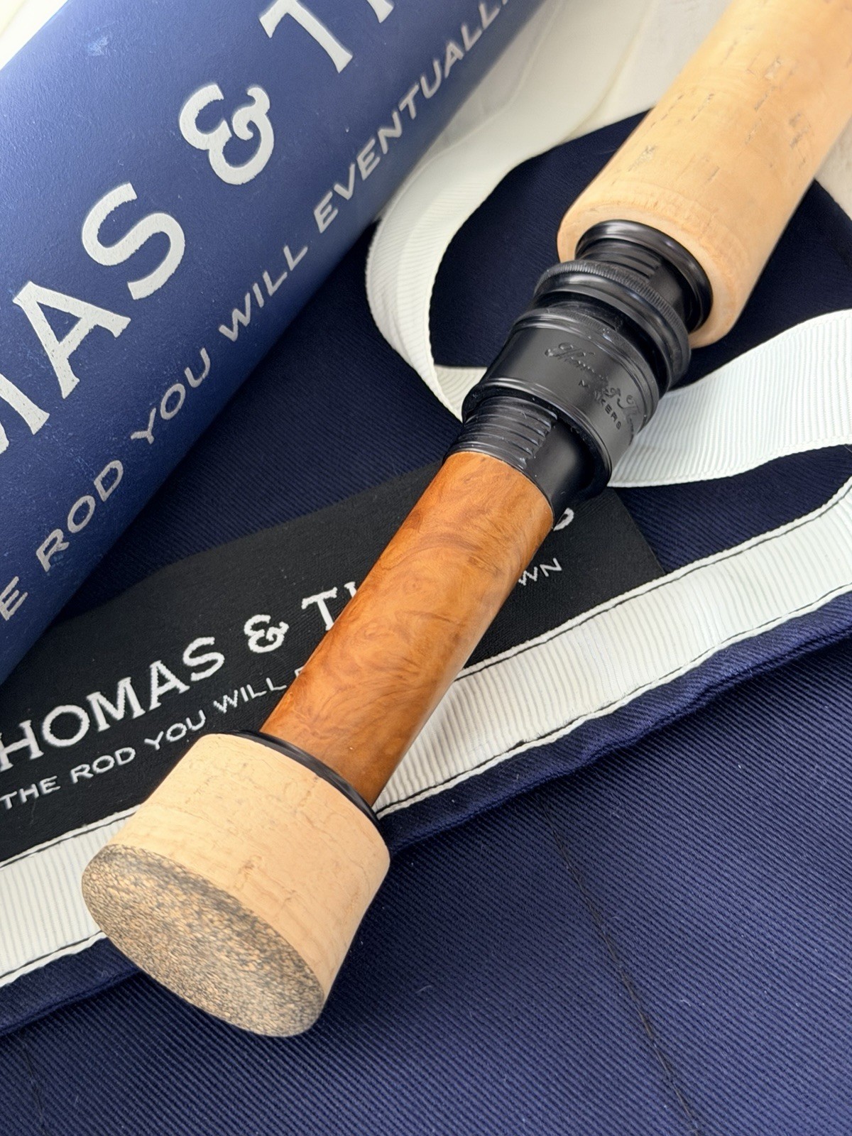 ** BEAUTIFUL**🔥 Thomas & Thomas CONTACT II 4wt 10’9”in~4pc Fly Rod!!🔥~LQQK~🔥