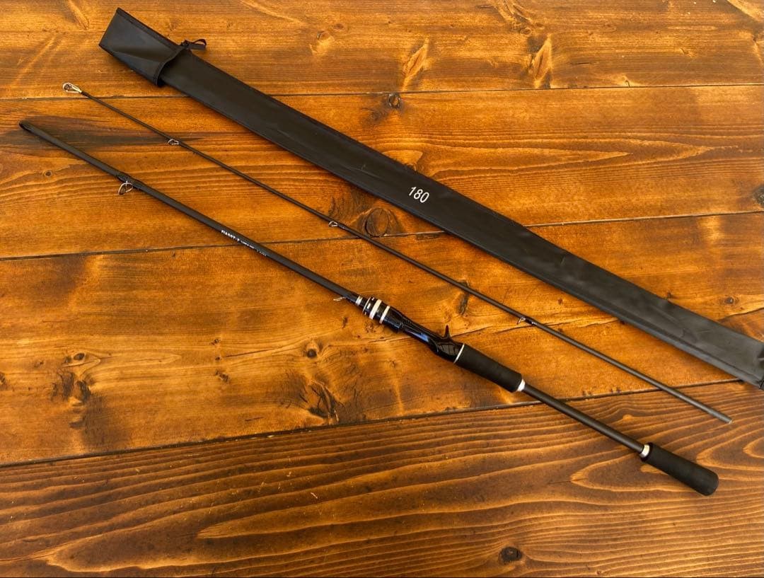 Bass Carbon Rod 6ft 1.8M 2-Piece Versatile Bait Casting Fishing Rod