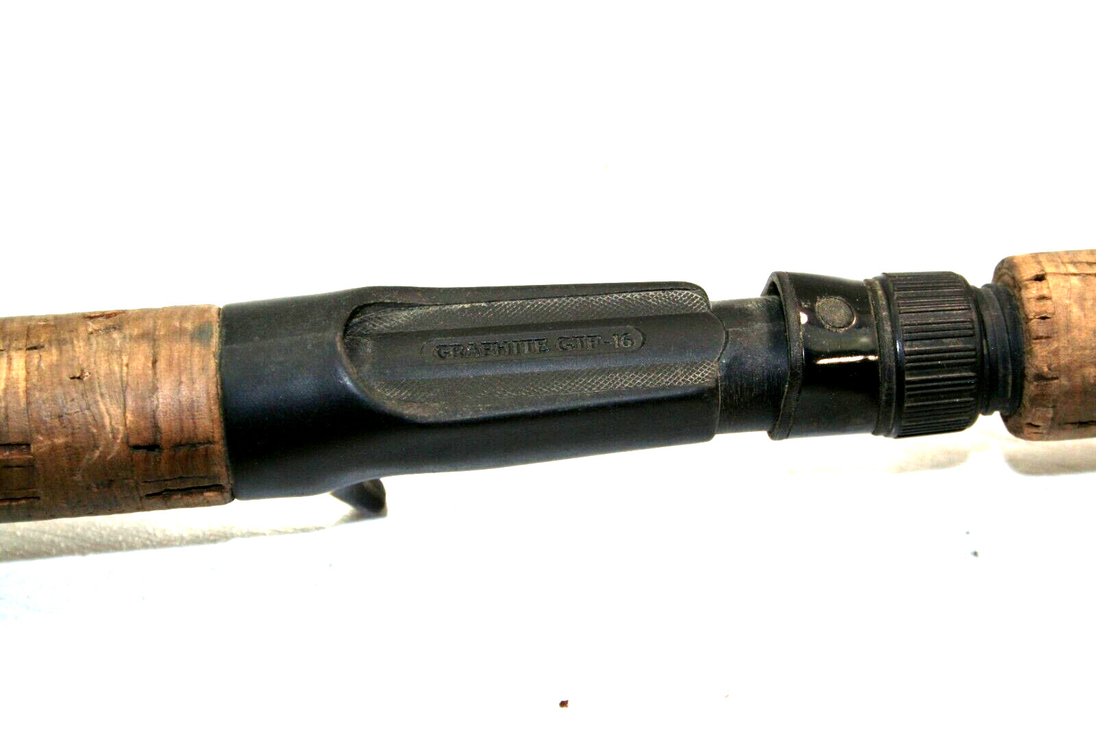 USED VINTAGE UKNOWN BRAND 6′, M,HVY CORK HANDLE GRAPHITE 1 PC FISHING ROD