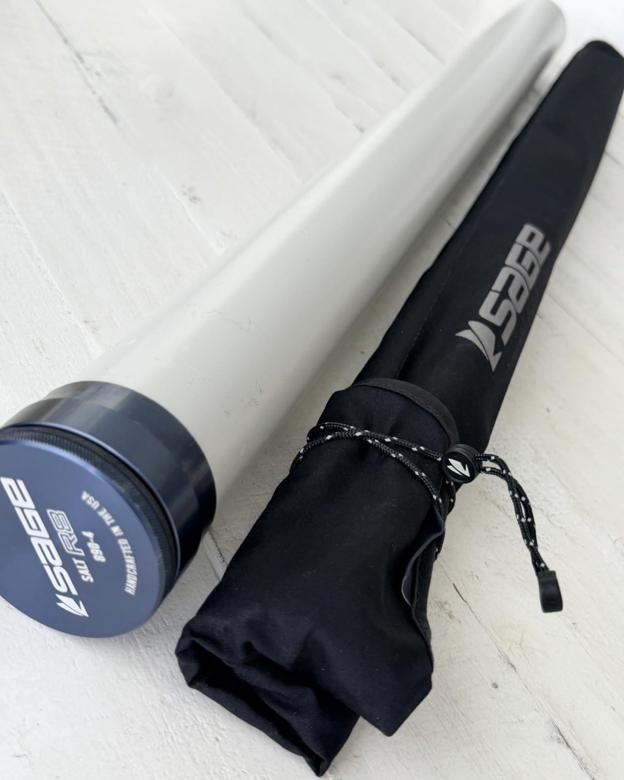 **BEAUTIFUL** 🔥 SAGE R8 SALT 8wt. 9’ft~4Pc FlyRod!! 🔥~LEGENDARY~🔥