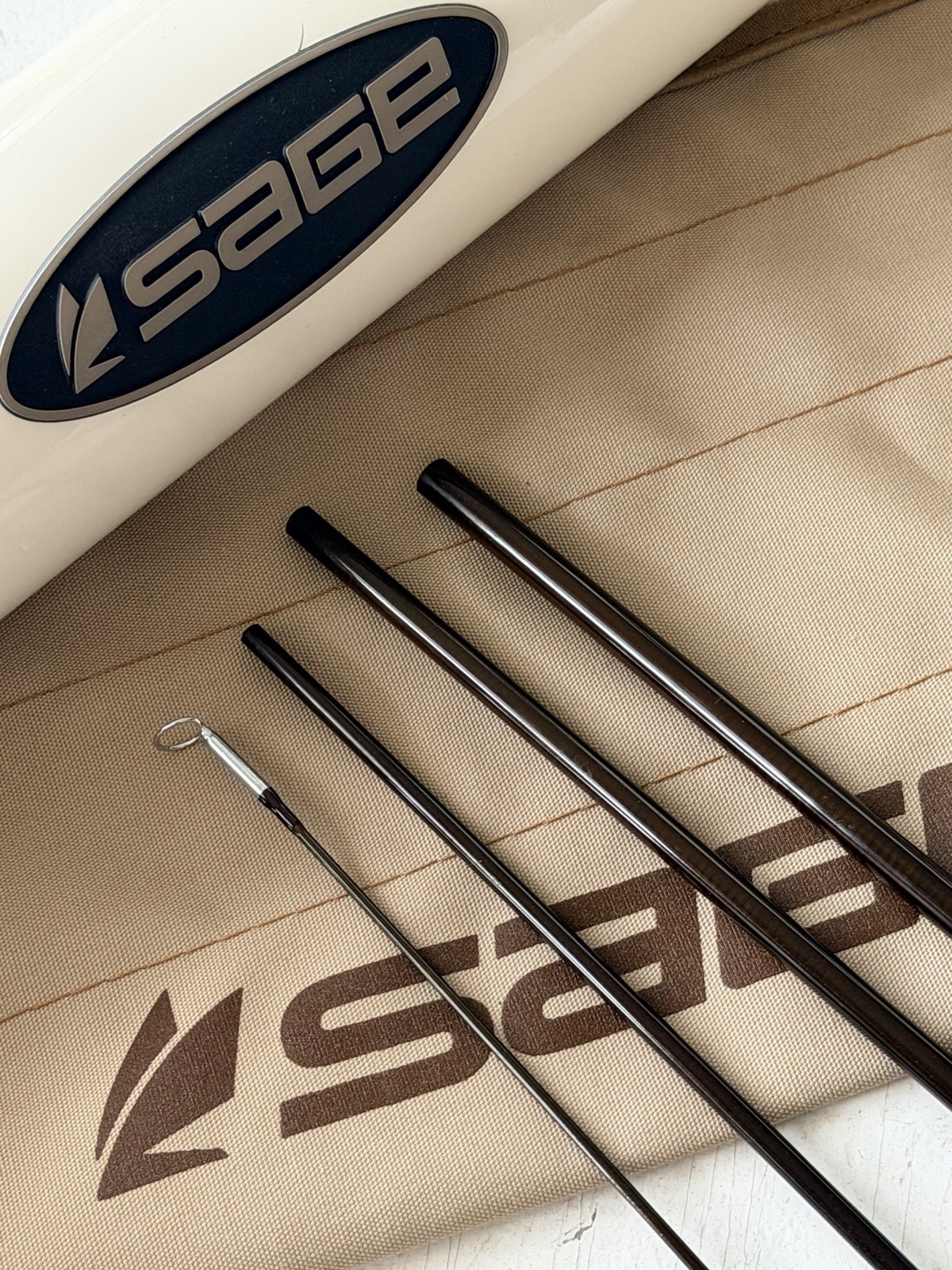 **BEAUTIFUL** 🔥 SAGE CLASSIC R8 5wt. 8’6”in FlyRod!!🔥~LEGENDARY~🔥