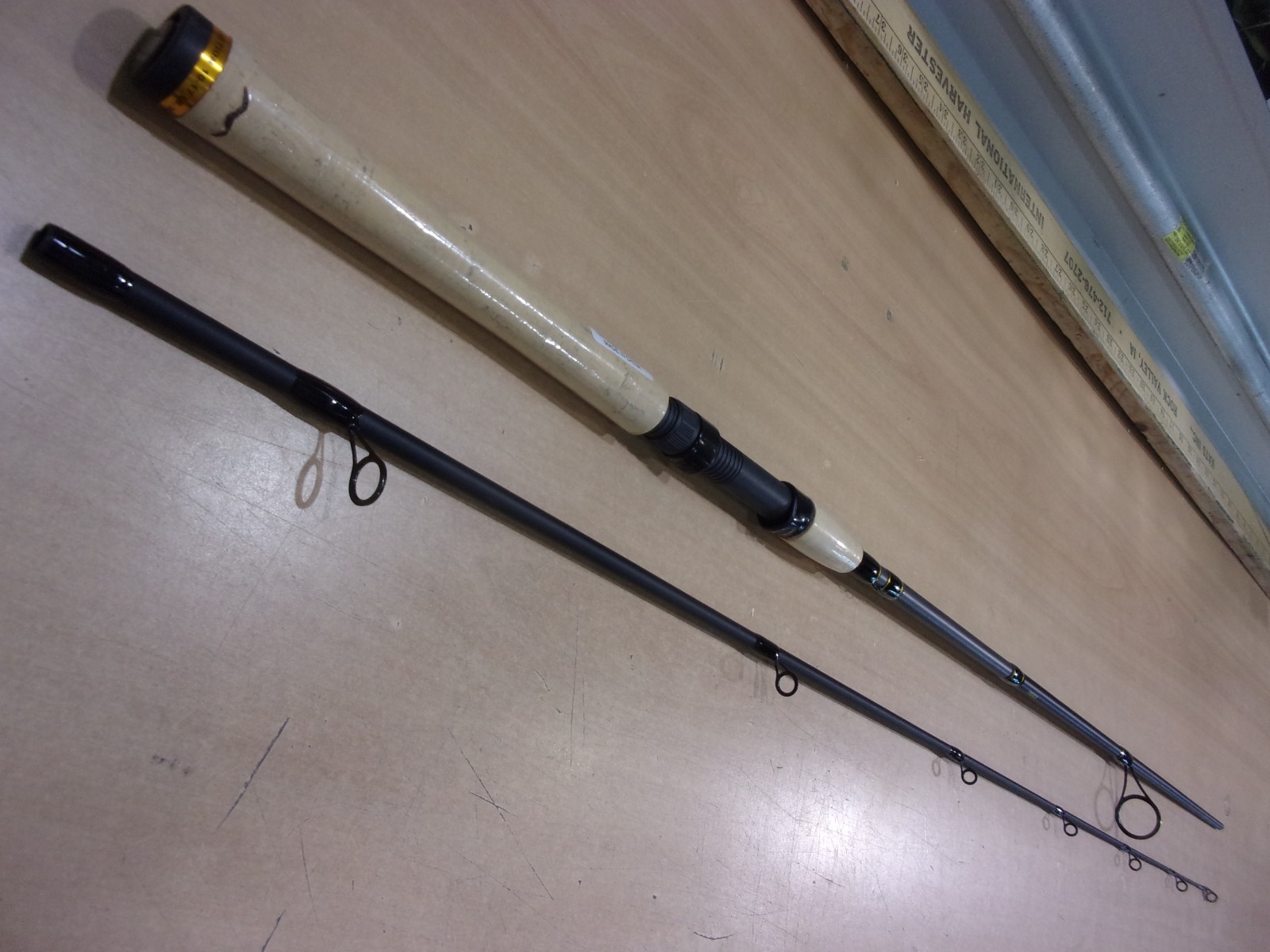 PENN BATTLE IV 7 foot Medium spinning rod