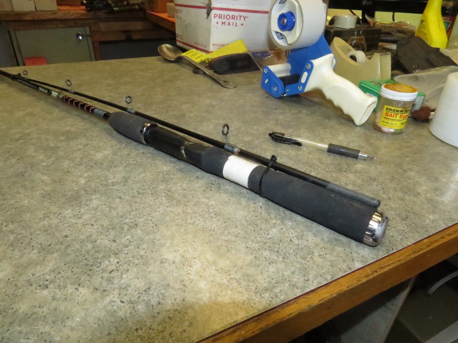 Rhino Titanium RHTC602M 6′ 2pc Medium/ Action Casting Rod