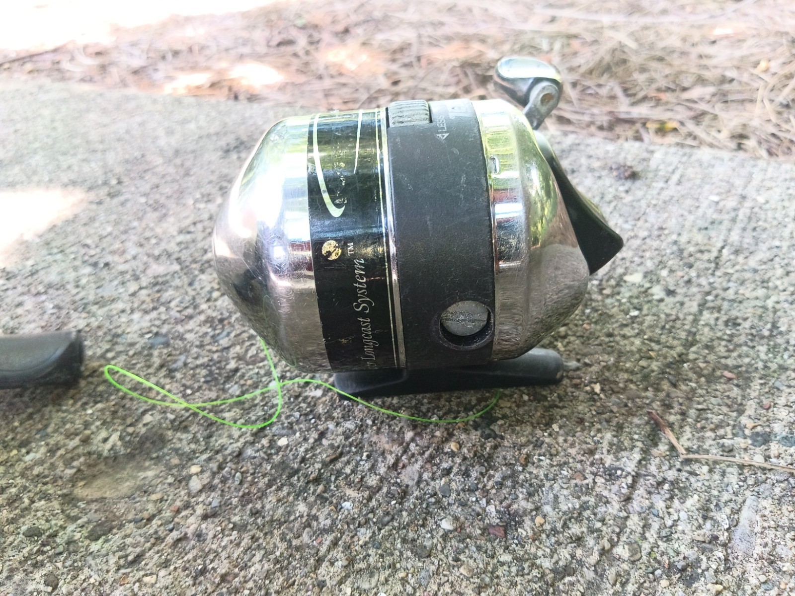 Shakespeare Synergy Rod & Reel Cast Spinning Fishing Reel Pole