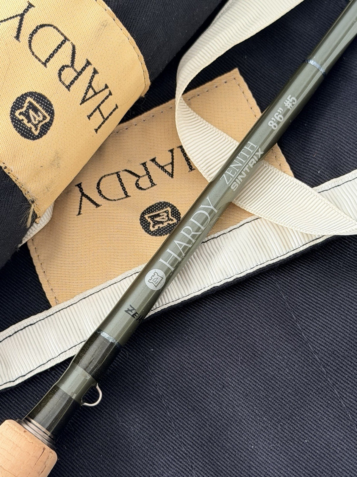 **BEAUTIFUL** 🔥HARDY ZENITH 5wt. 8’6”in~4pc Fly Rod!! 🔥~LEGENDARY~🔥