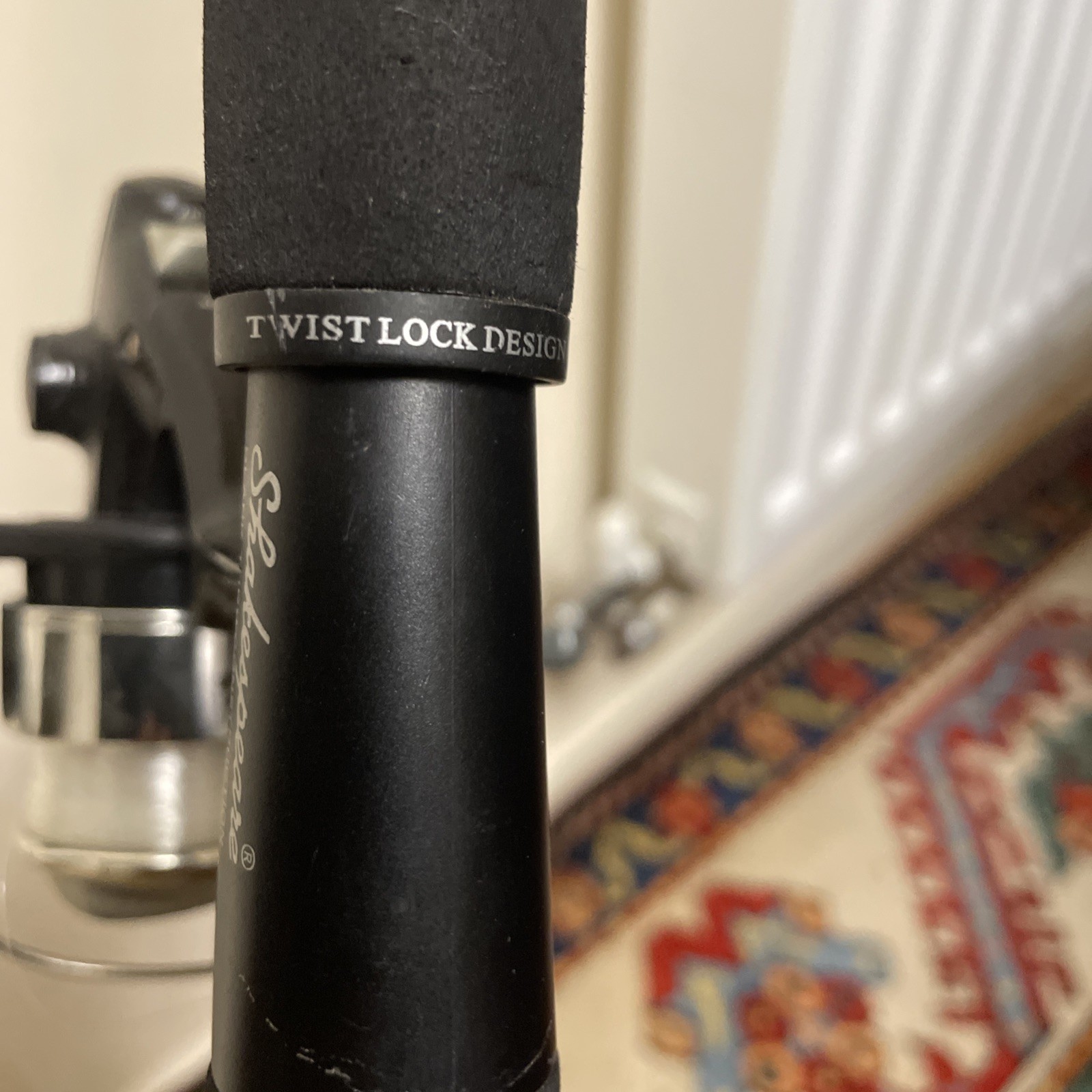 Shakespeare SP56 Light 5’6″ Spinning rod 6-12Lb line Twist lock Design