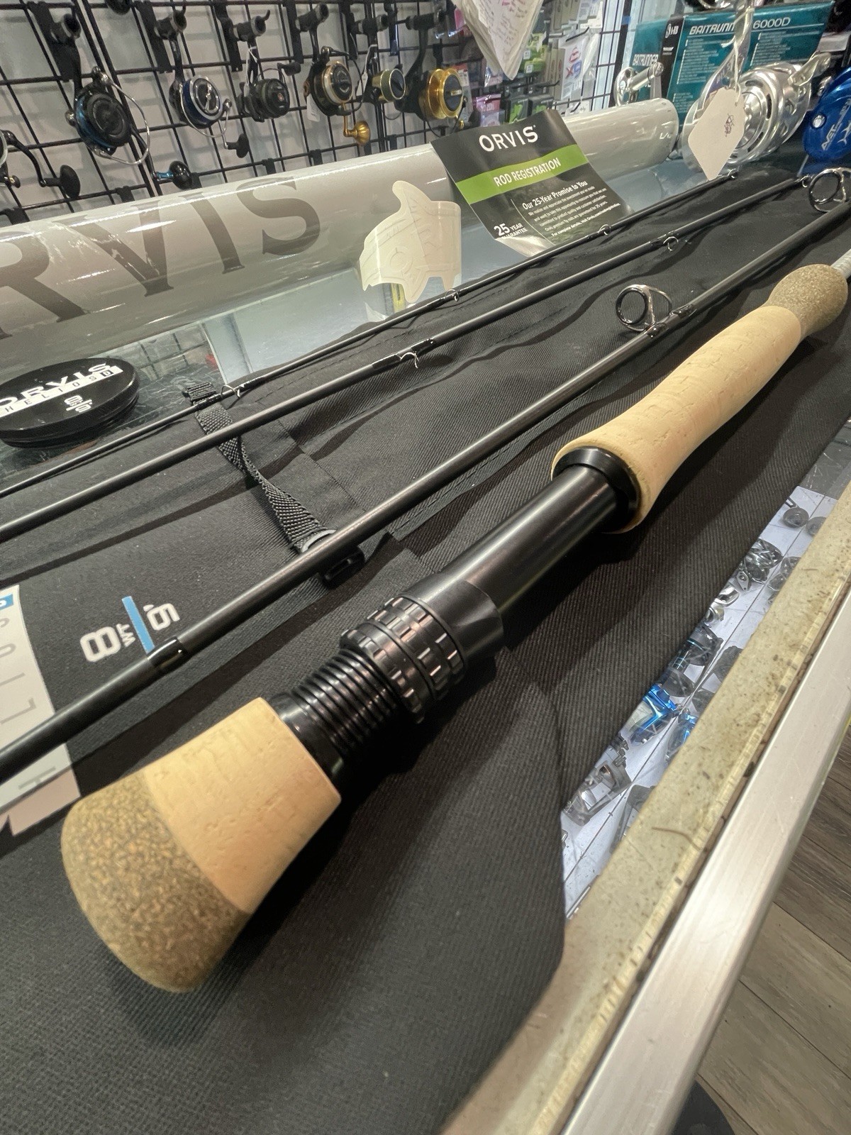 NEW ORVIS HELIOS Newest Model D 8WT 9’ *Inc Tube, Soft Case, Warranty & Sticker