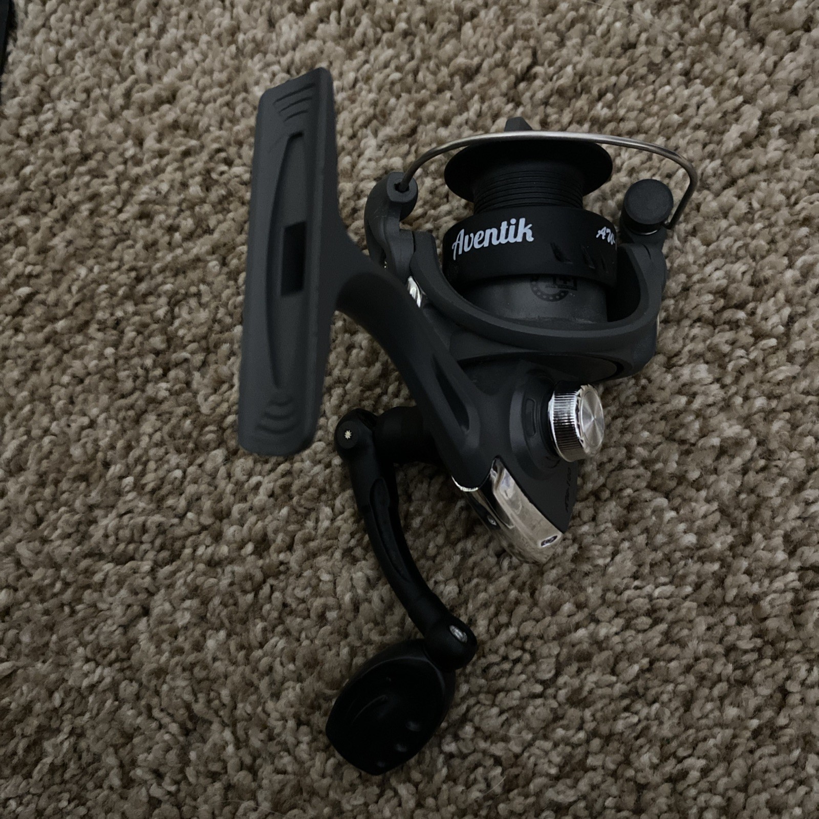 Aventik Spinning Reel – Model AW-100 – NEW