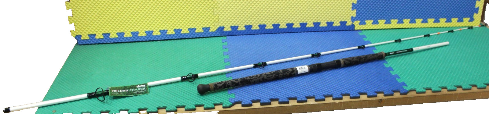 Okuma Record Chaser Catfish Alligator Gar Spinning Rod 2-Pc Hvy 10′ RC-S-1002H