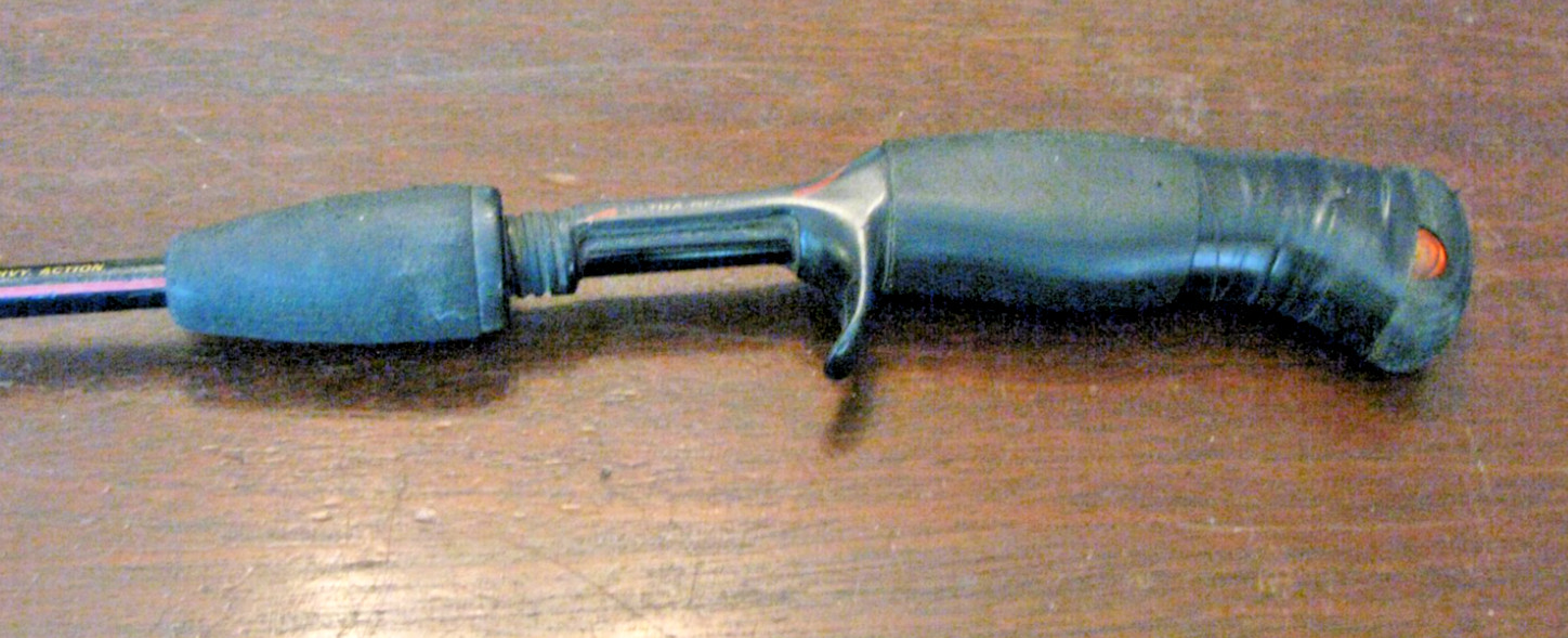Berkley Bionix 5’6″ Casting Rod X16, 1Pc, 10-25lb, Med Hvy Act, Pistol Grip- GUC