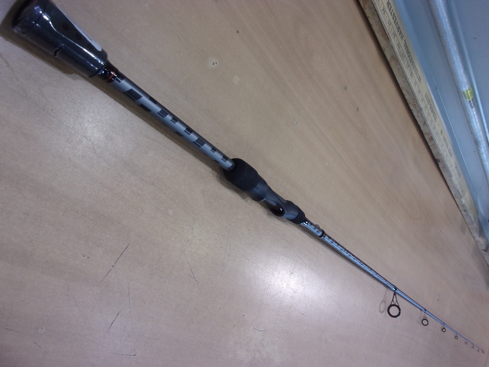 ABU GARCIA VENGEANCE SPINNING ROD 6 foot 9 inch Medium Light power