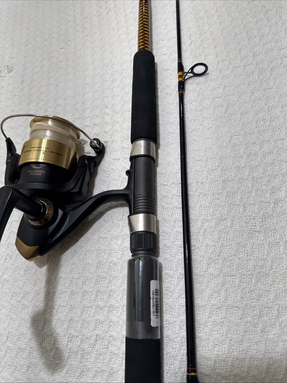 Shakespeare Ugly Stik BWS 1100 11’ Heavy Action Fishing Rod 12-40 lb Line Combo