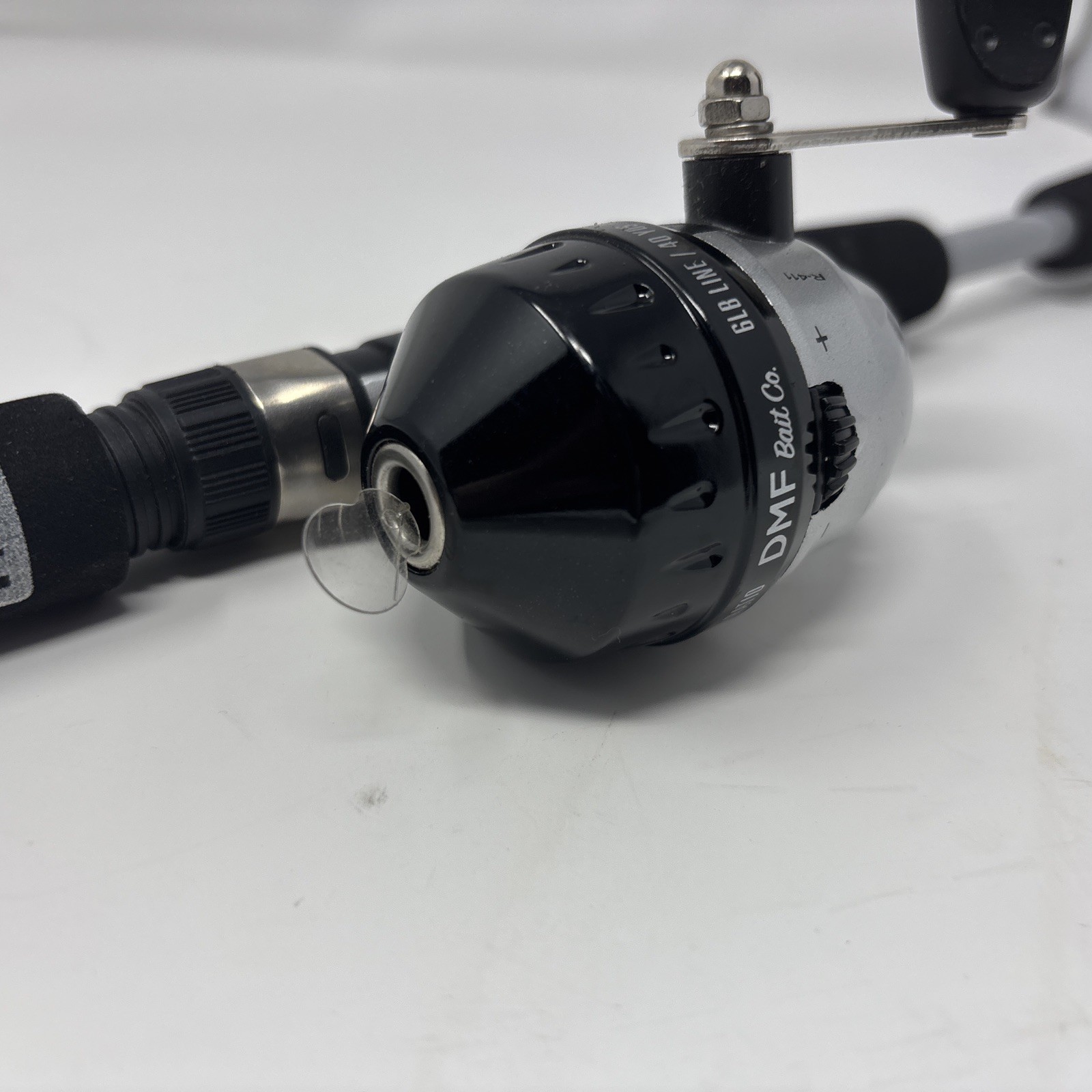 DMF BAIT CO. 6lb Line/ 40 Yds Pro. Micro Spin Cast Fishing Pole W/Hooks & Bobber