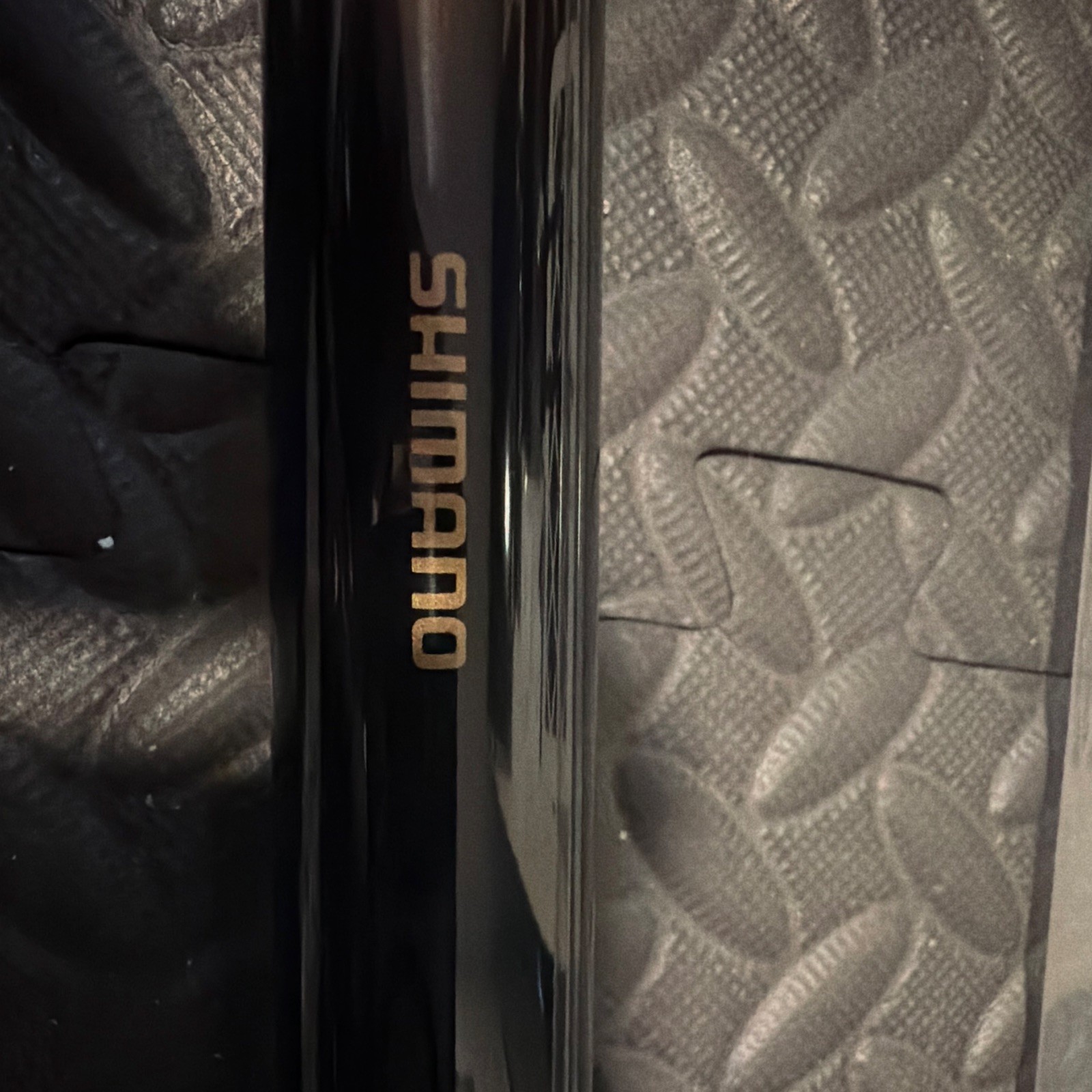 Shimano Kuroda 530SP Telescopic Spinning Rod 5.3m Carbon Fast Med Black/Gold