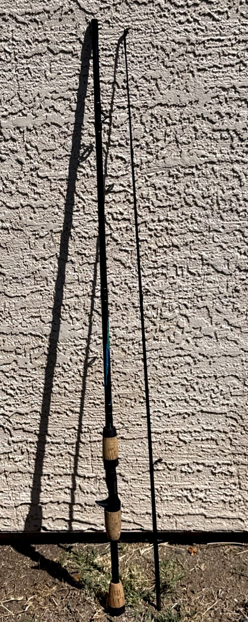 Shakespeare Conquest 2 Piece Fishing Rod 6’0” (6-12 lb) Medium CONSC 60 2M