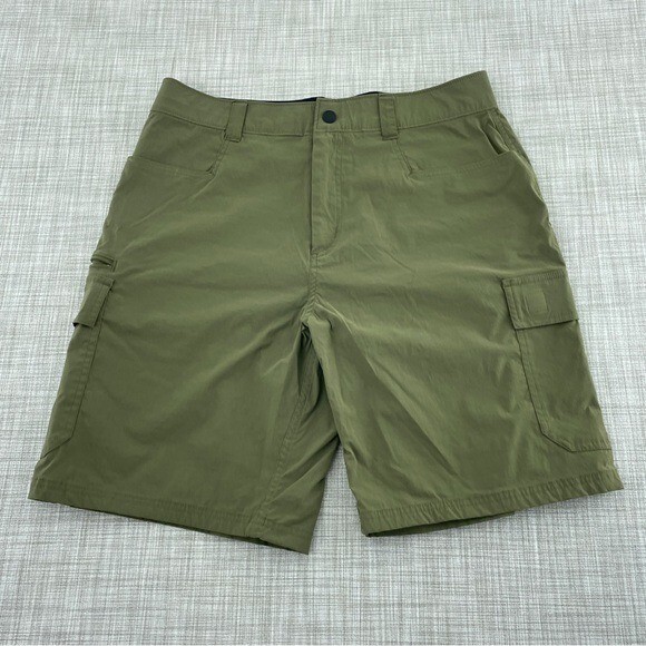 Orvis Mens Size 32 Army green tech cargo shorts 1548