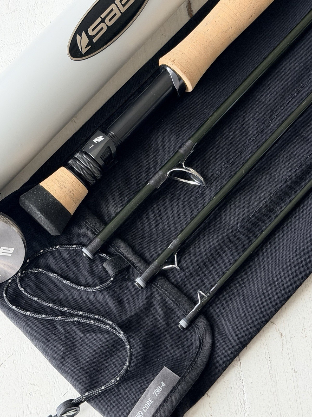 **BEAUTIFUL** 🔥 SAGE R8 Core 7wt 9’ft FlyRod!!🔥~LEGENDARY~🔥