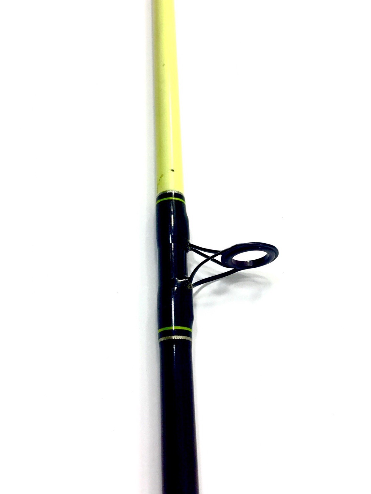 Bass Pro Shops CB100080MH Cat Buster 10′ 2 Pc. Surf Spinning Fishing Rod CLEAN