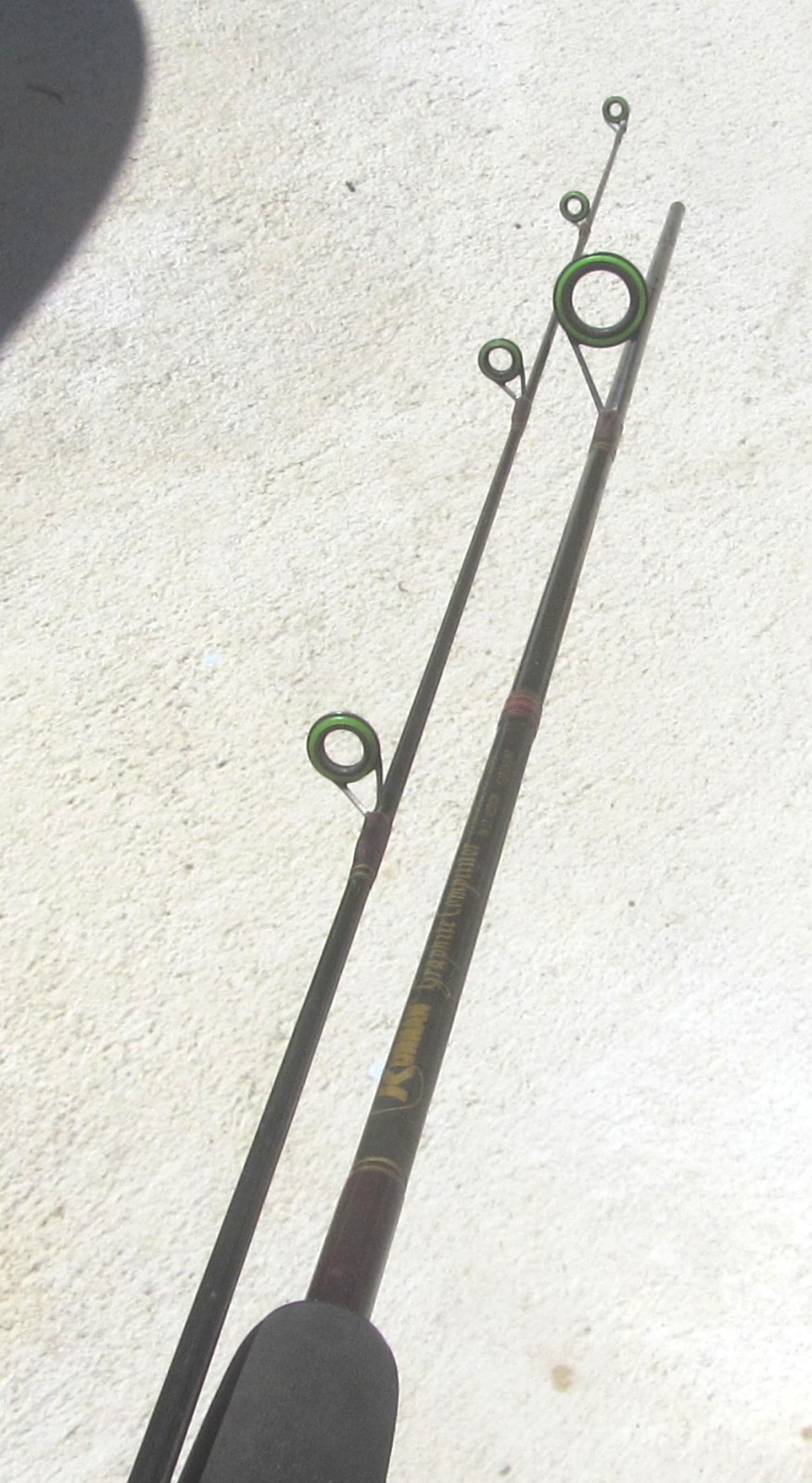 KUNNAN GRAPHITE COMPETITOR 6166 ML Med / Lt 6’6”. 2 PIECES SPINNING ROD