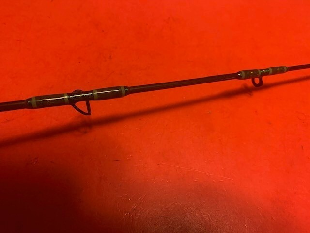 CUSTOM BUILT GLOOMIS BB965 GL2 8 FOOT 15 TO 30 LB. CONVENTIONAL BAITCASTING ROD