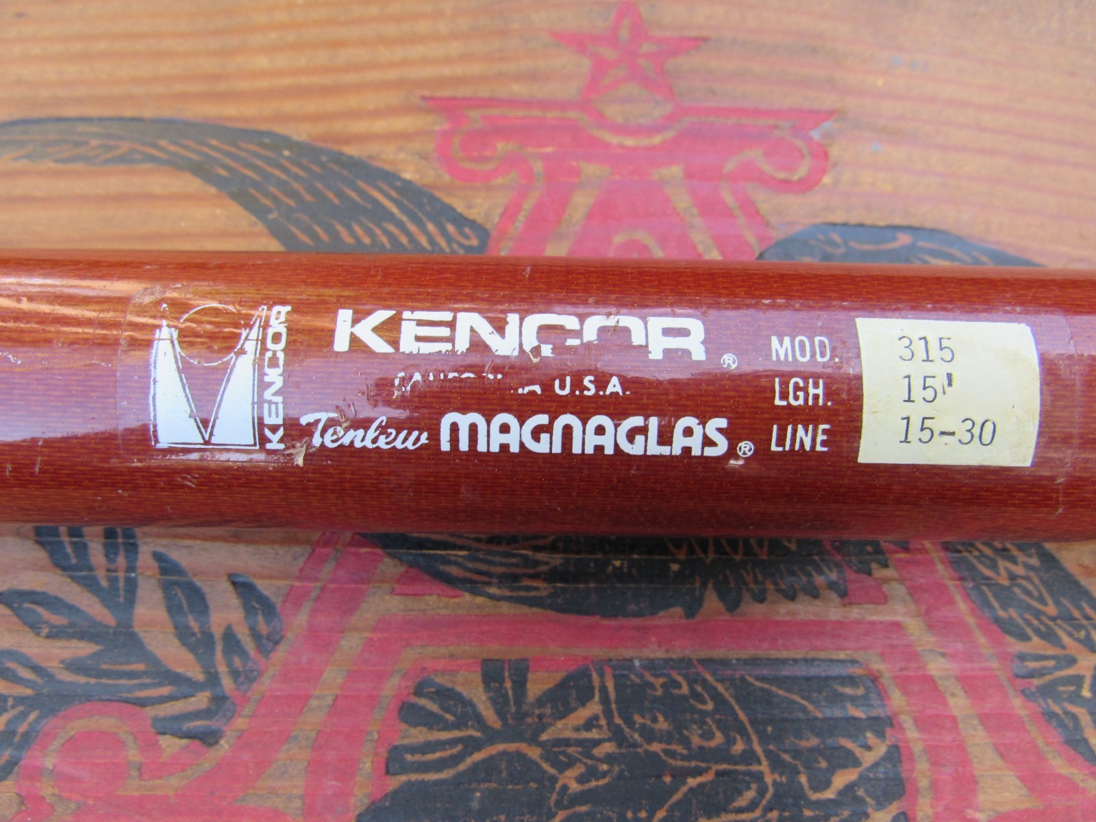 Vintage Kencor No. 315 Brown Tenlew Magnaglas 15′ Saltwater Surf Fishing Rod