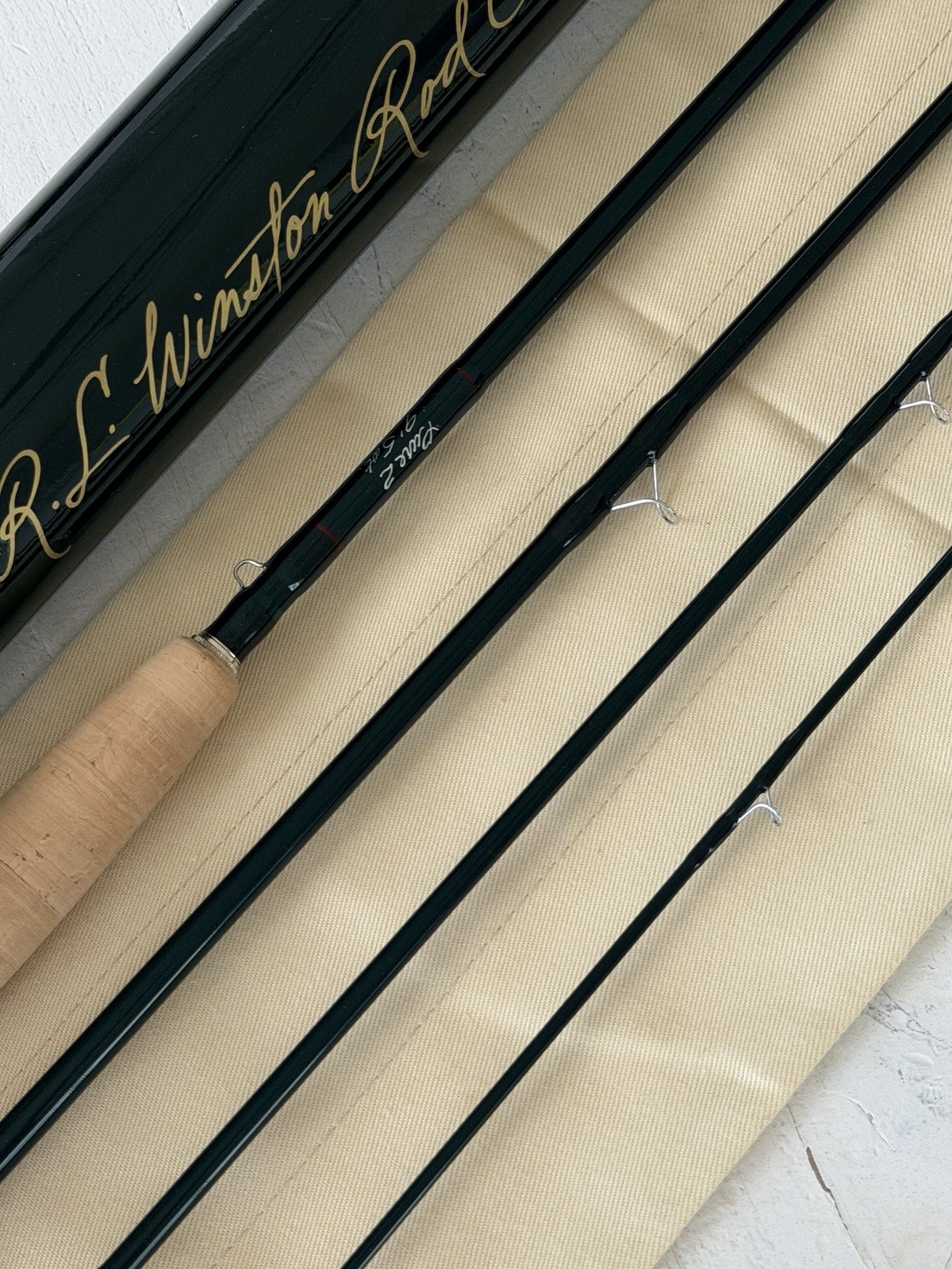 **BEAUTIFUL** 🔥 R L WINSTON PURE 2. 5wt. 9’ft~4pc FlyRod🔥~LEGENDARY~🔥