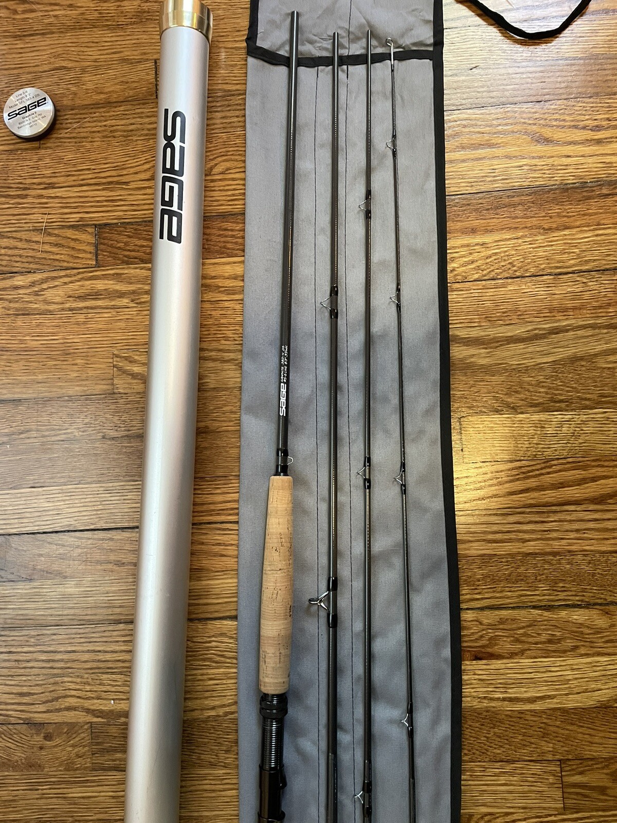 Sage 583-4 DS Graphite III #5-6 Line 8’3” 4-Piece Fly Rod Original Sock & Tube