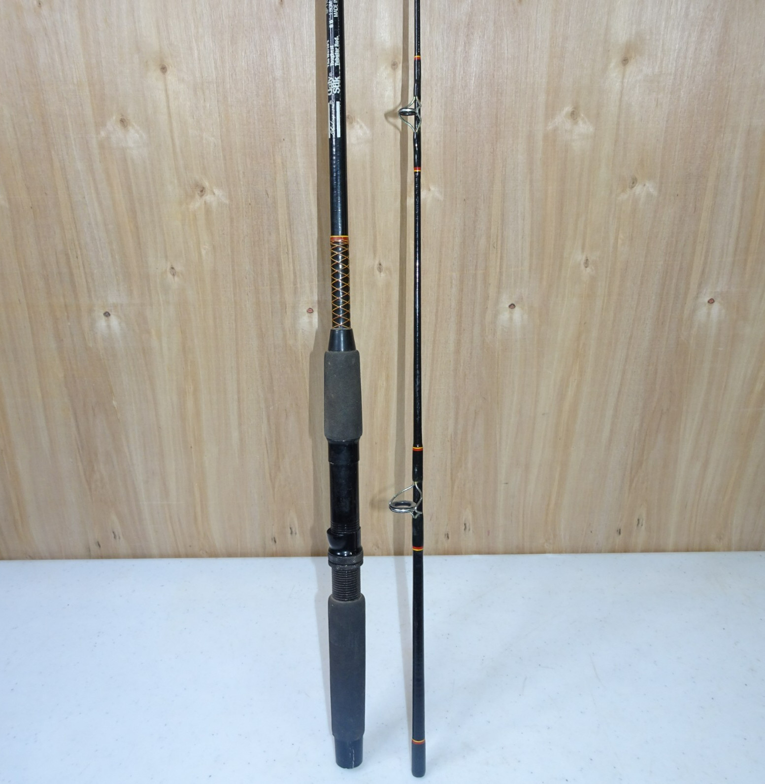 Shakespeare Ugly Stick Graphite 6’6″ Action Medium 2 Piece