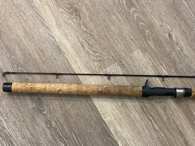 Shakespeare Intrepid Titanium CA3086 2M Med Action 2 Pc 6-12 lb Line Casting Rod