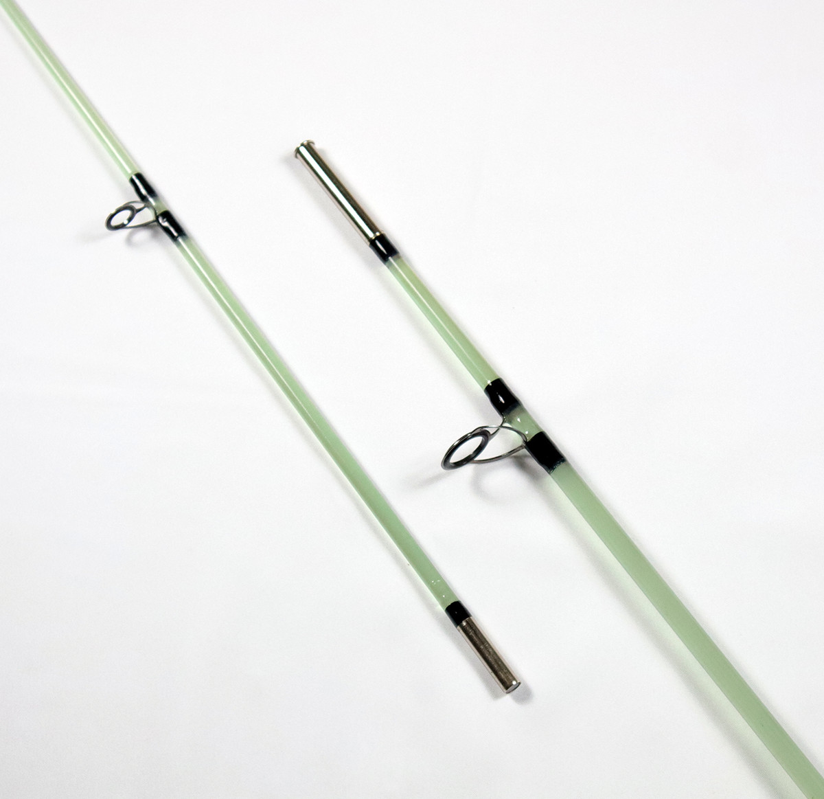 CROCODILE E-30 MH 8’10” TRANSPARENT solid fiberglass fishing rod~2 section