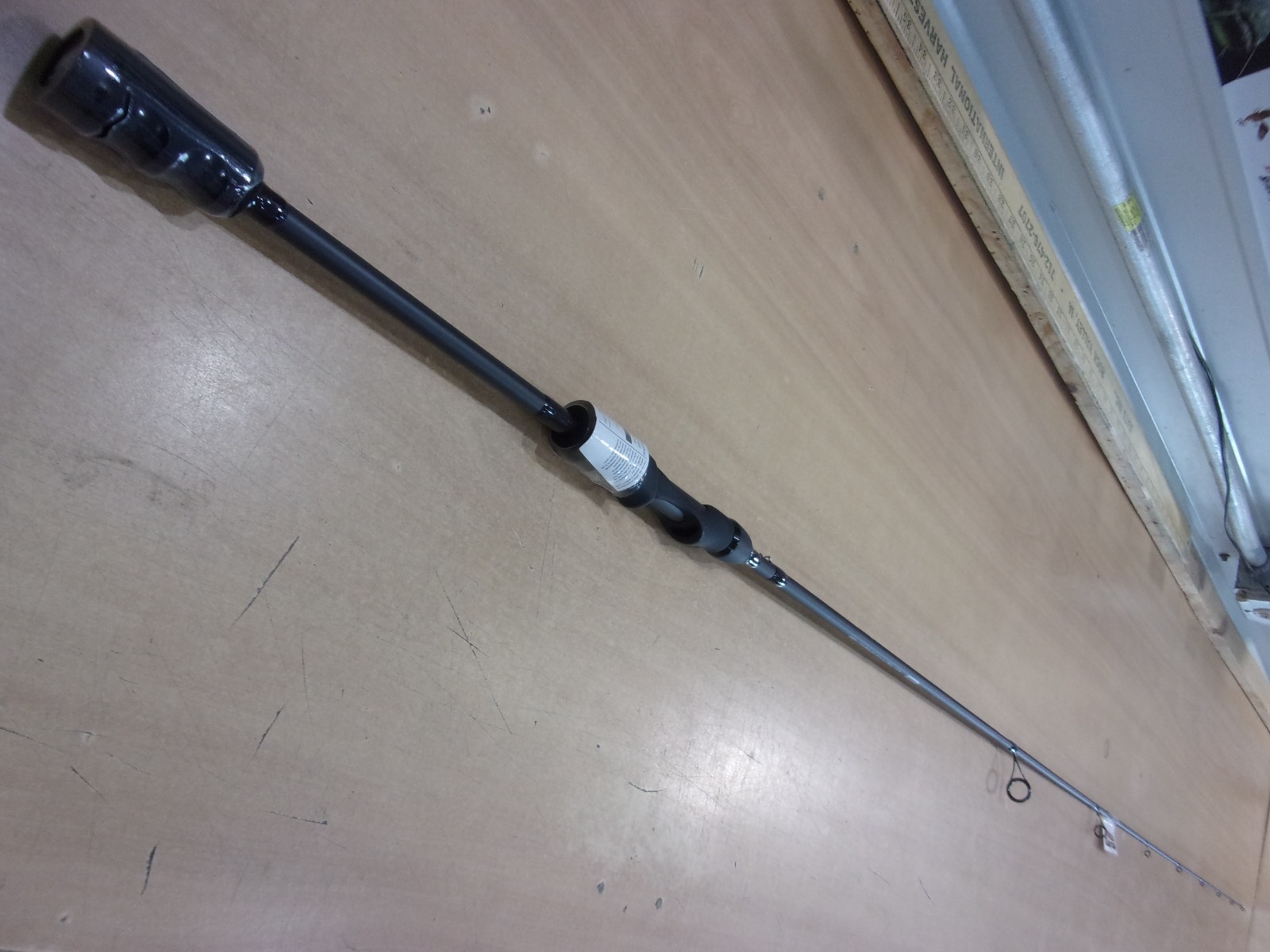 ABU GARCIA VERITAS TOURNAMENT EDITION SPINNING ROD 6 foot 10 inch