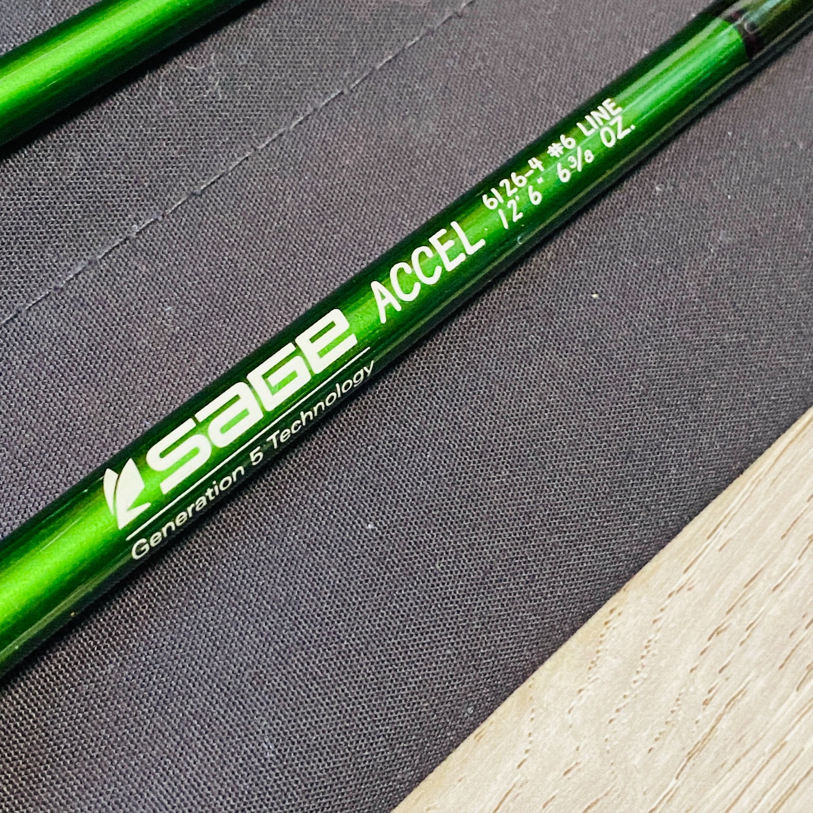 [Beautiful] Sage Accel 6126-4 6WT 12’6″ Fly fishing rod w/Tube Socks