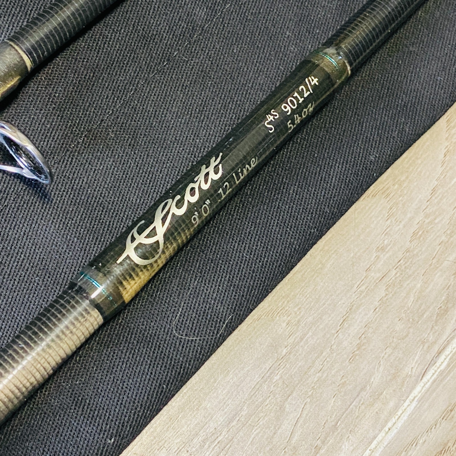 SCOTT S4S 9012/4 9’0″ 12wt Fly Rod W/Socks [VG]